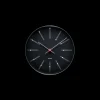 Arne Jacobsen Clocks Vægur Ø21 cm i sort | Køb her