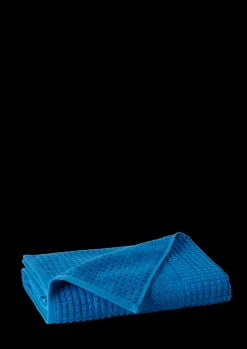 JUNA Håndklæde 70x140 cm i blå fra serien Check | Køb her