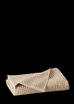 JUNA Håndklæde 70x140 cm i sand fra serien Check | Køb her