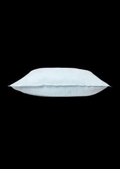 JUNA Monochrome Lines Pudebetræk 63x60 cm lys blå/hvid