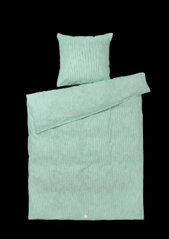 JUNA Monochrome Lines Sengetøj 150x210cm grøn/hvid | Køb her