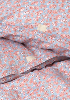 JUNA Pleasantly Sengetøj 140x200 cm lys blå DK | Køb her