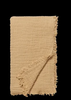 JUNA Sengetæppe 190x240 cm i sand fra serien Reloved