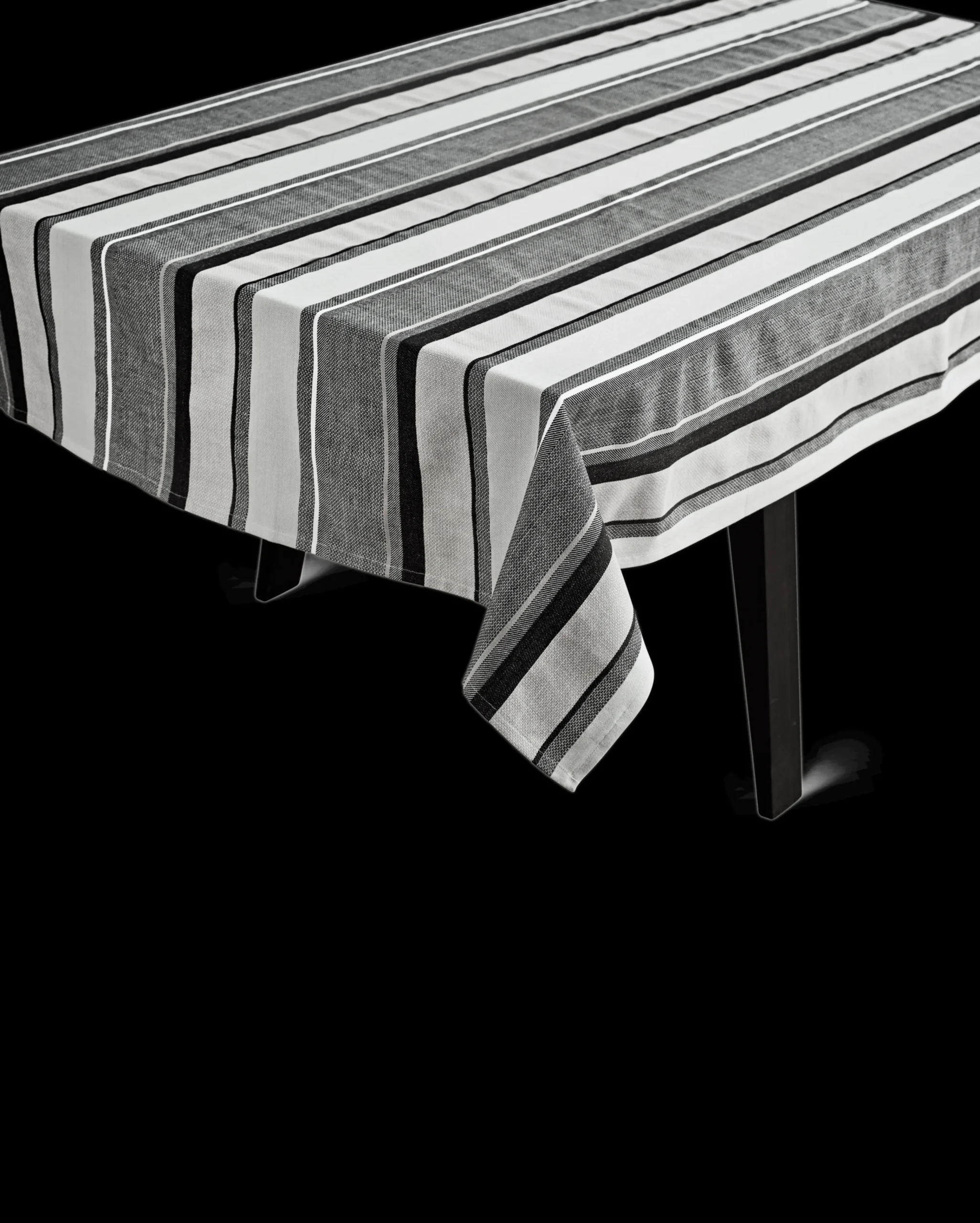 JUNA Wea Dug 140x270 cm sort - Køb her