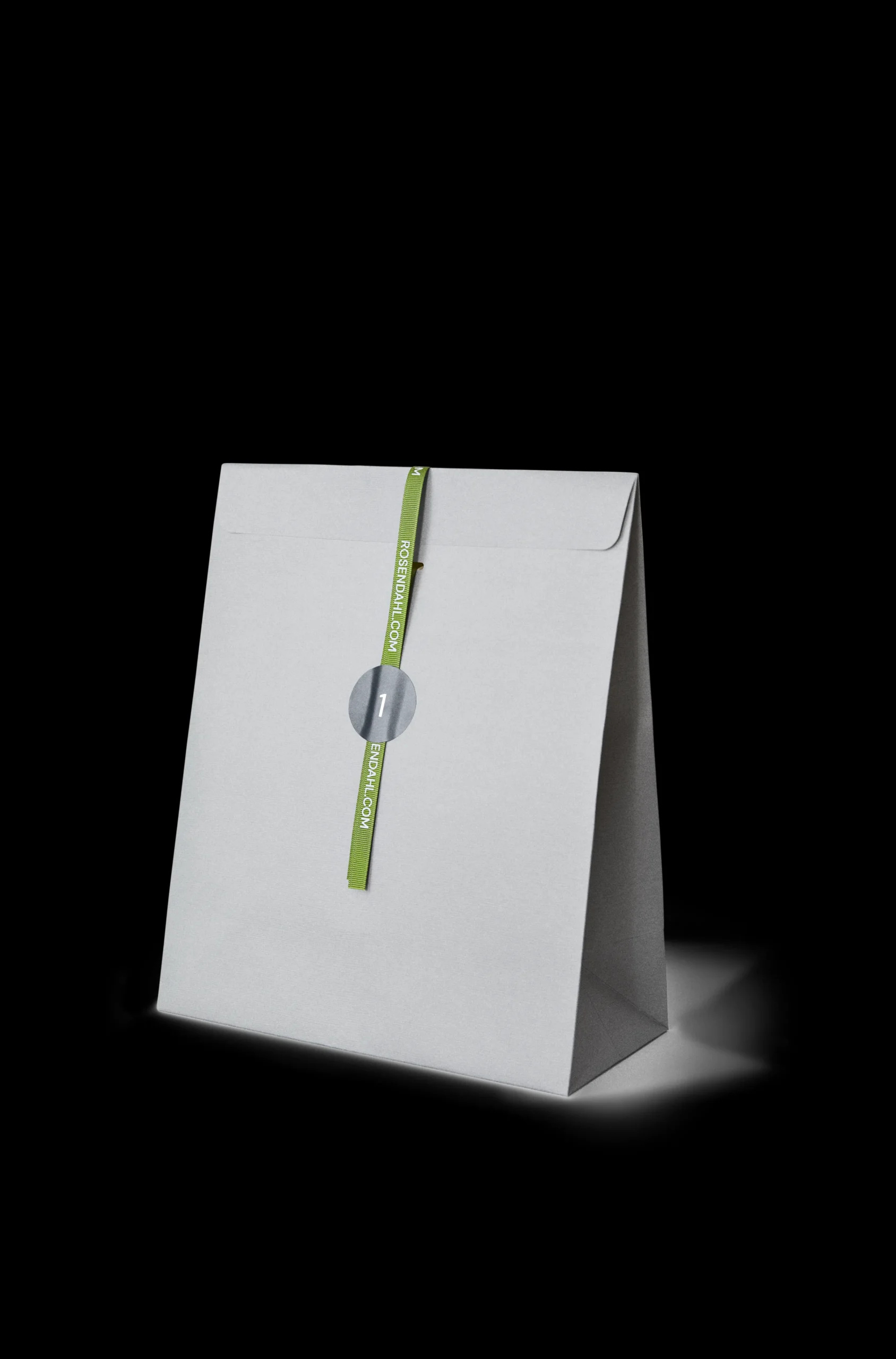 Kay Bojesen Adventskalender 2024 i grå fra serien Giftbox