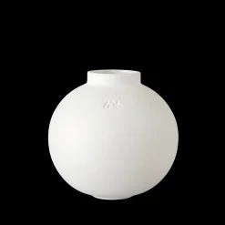 Kähler Vase H20 cm i hvid fra serien Globo | Køb her